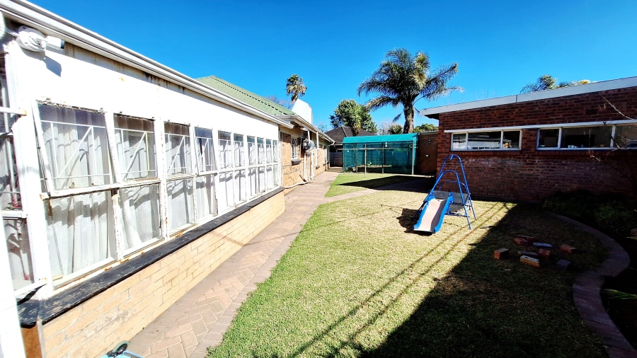 To Let 6 Bedroom Property for Rent in Bedelia Free State